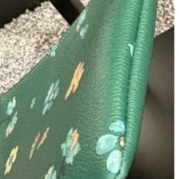 Coach Corner Zip Wristlet Forest Green With Mystical Floral Print C8701 Near New - Picture 5 of 7